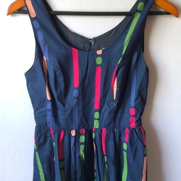 𝅺MODCLOTH Dress Scoop Neck Sleeveless Size XS Dress Pockets Art Wear Nav… - Picture 2 of 8